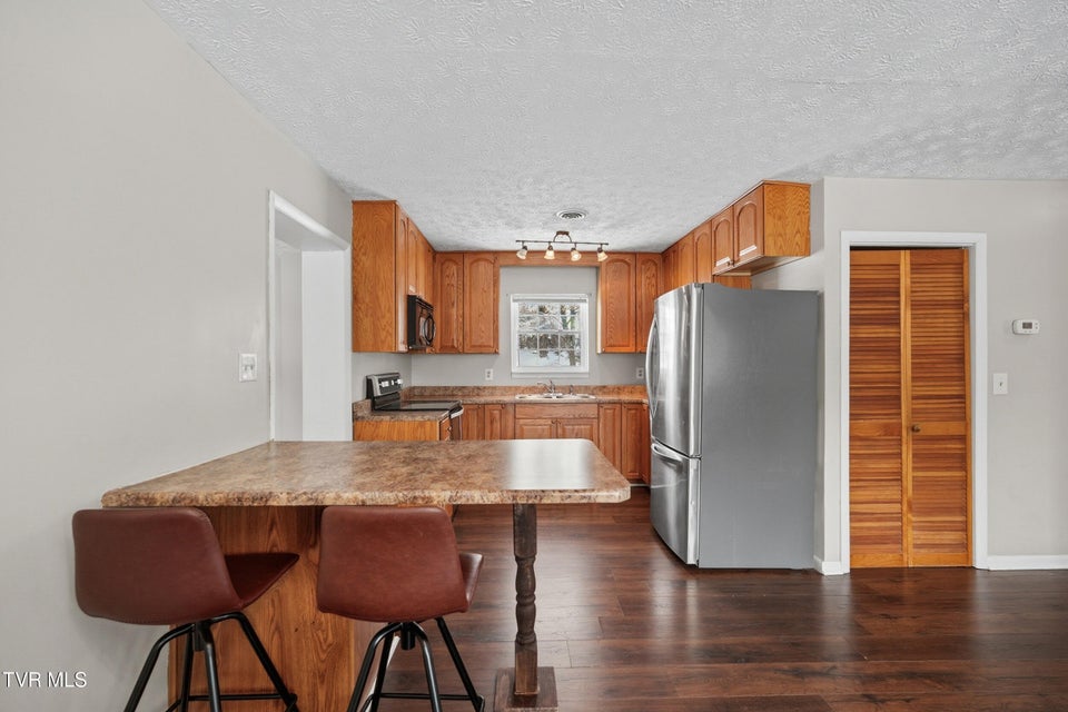 Photo #9: 9370 Adwell Road