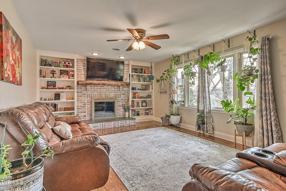 Photo #3: 155 Santa Monica Road