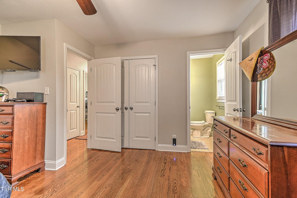 Photo #14: 155 Santa Monica Road