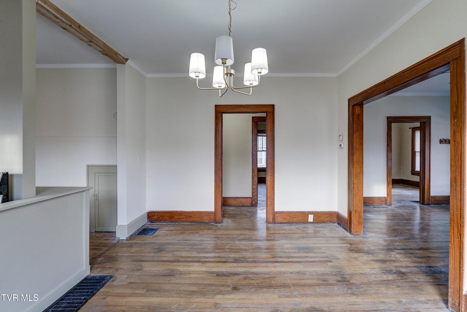 Photo #12: 1027 Elm Avenue