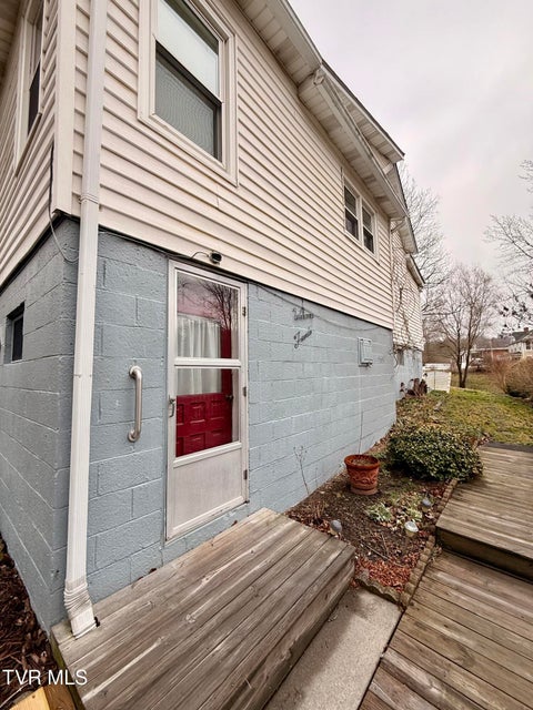 Photo #12: 720 Front Street