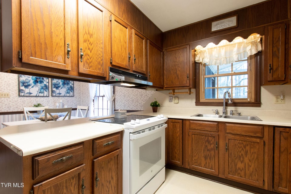 Photo #18: 21587 Plantation Road