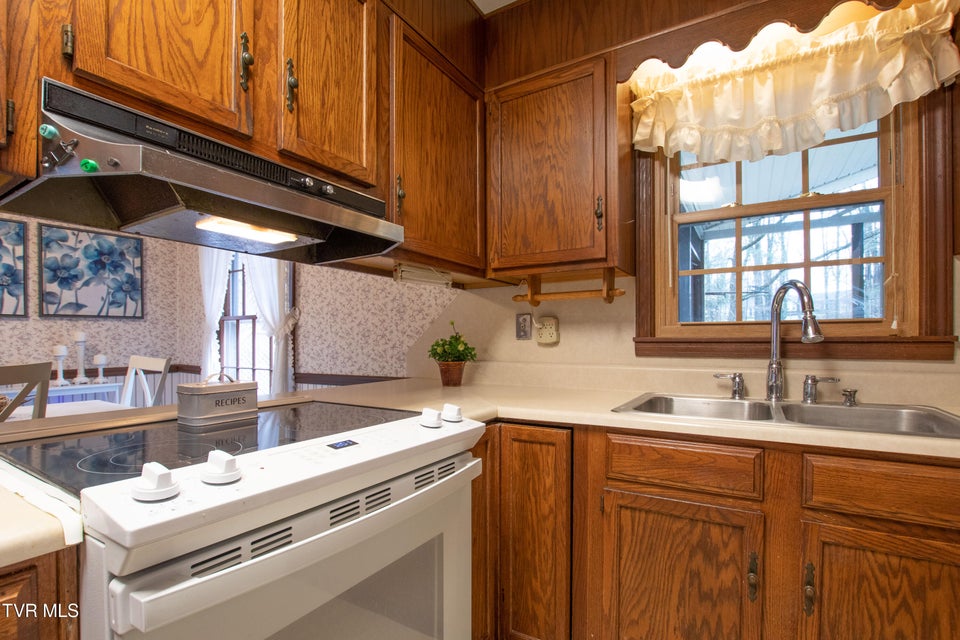 Photo #19: 21587 Plantation Road