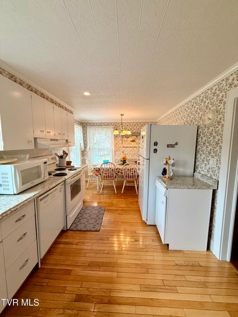 Photo #52: 720 Front Street