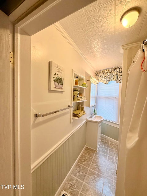 Photo #67: 720 Front Street