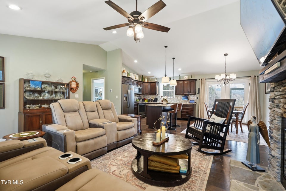 Photo #11: 910 Kitchen Branch Road