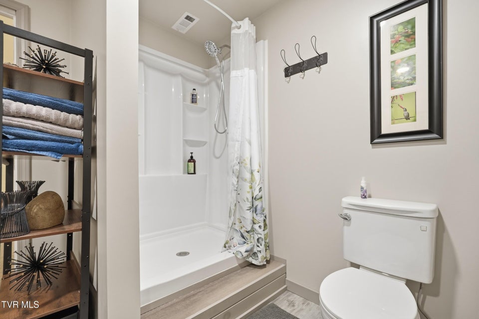 Photo #43: 910 Kitchen Branch Road