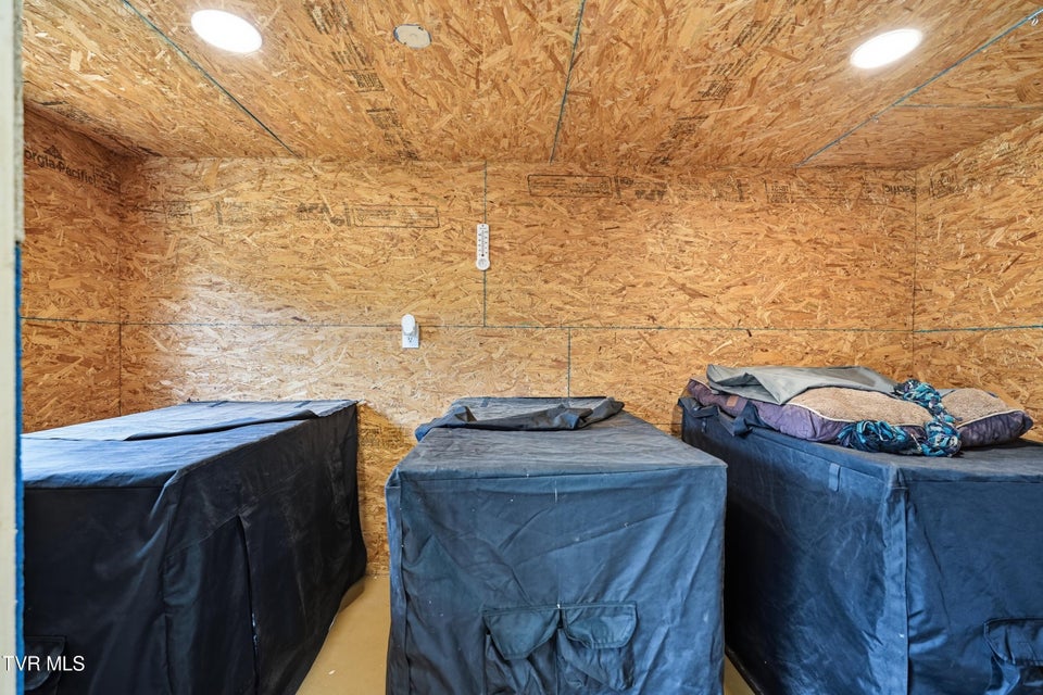 Photo #59: 910 Kitchen Branch Road