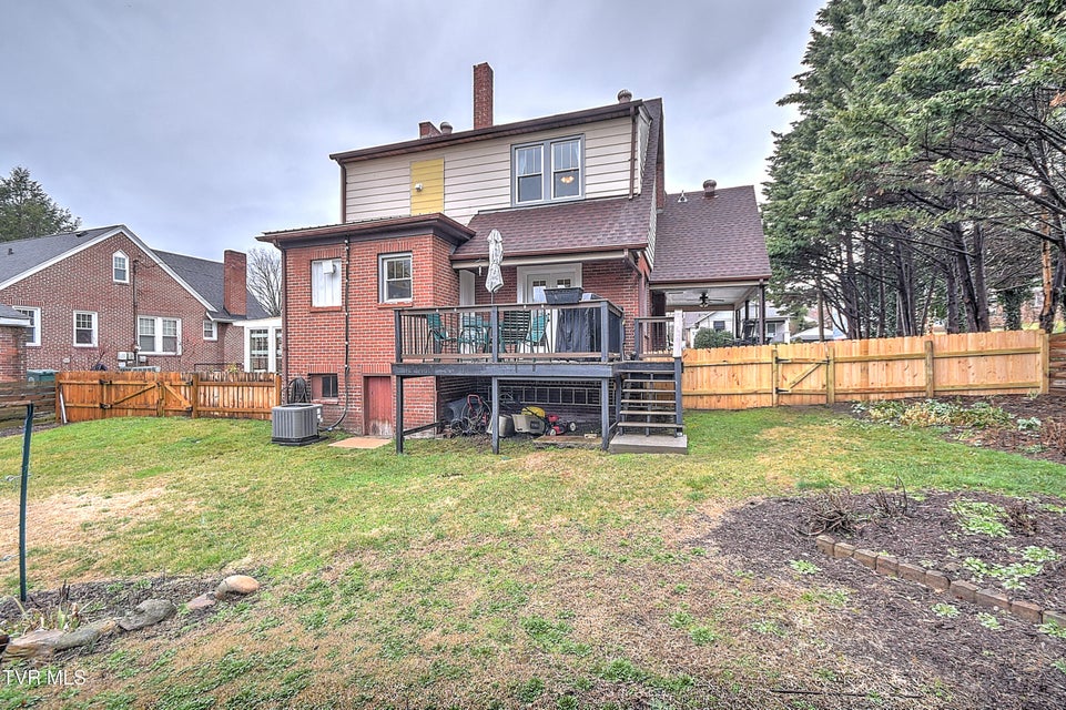 Photo #36: 722 Lawrence Avenue