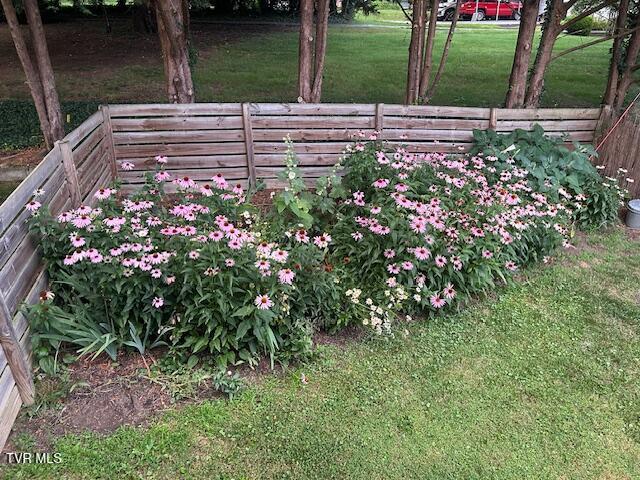 Photo #46: 722 Lawrence Avenue