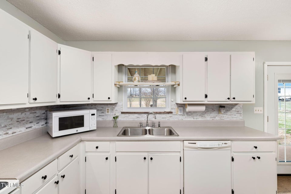 Photo #18: 605 Old Snapps Ferry Road