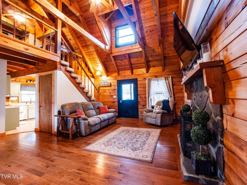 Photo #8: 261 Eedmont Court