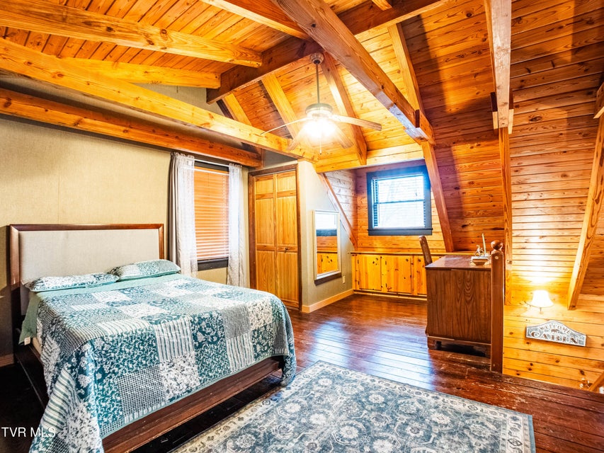 Photo #10: 261 Eedmont Court