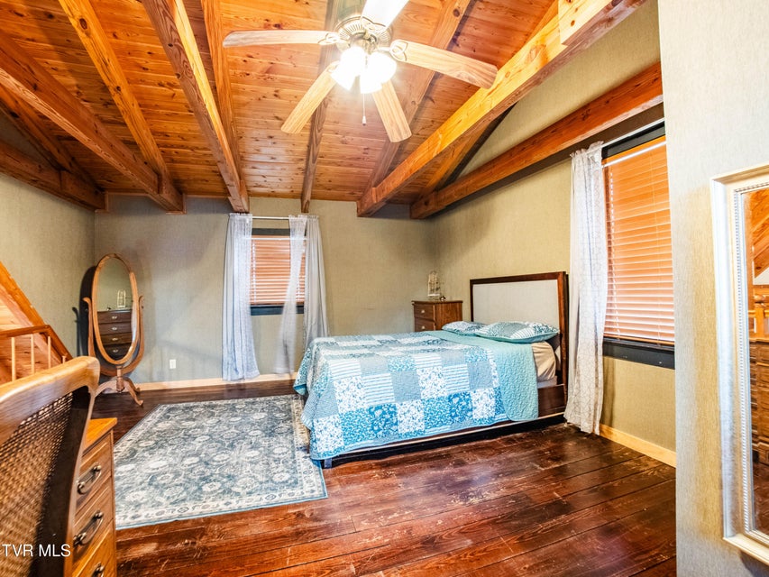 Photo #11: 261 Eedmont Court