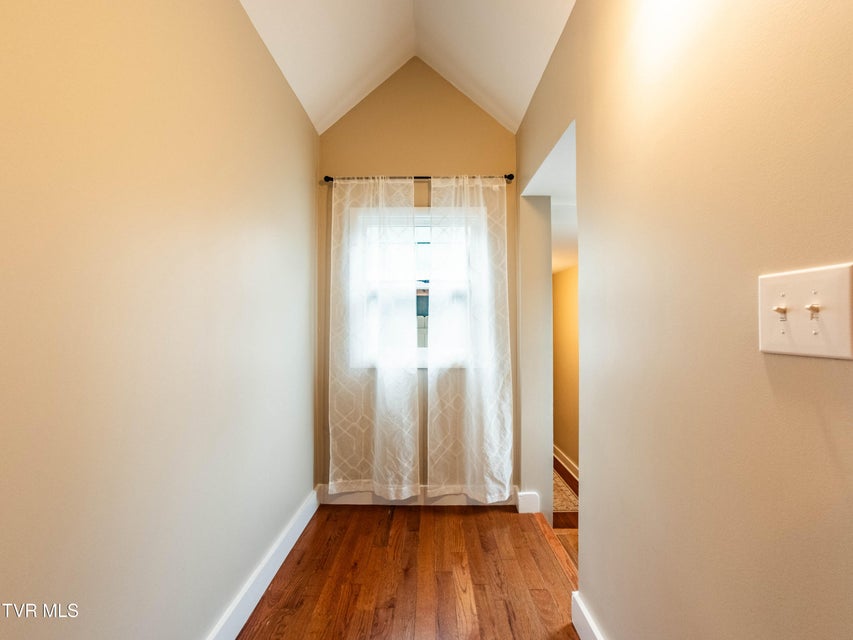 Photo #18: 261 Eedmont Court