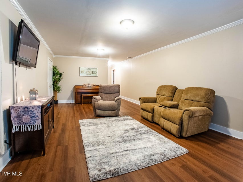 Photo #19: 261 Eedmont Court