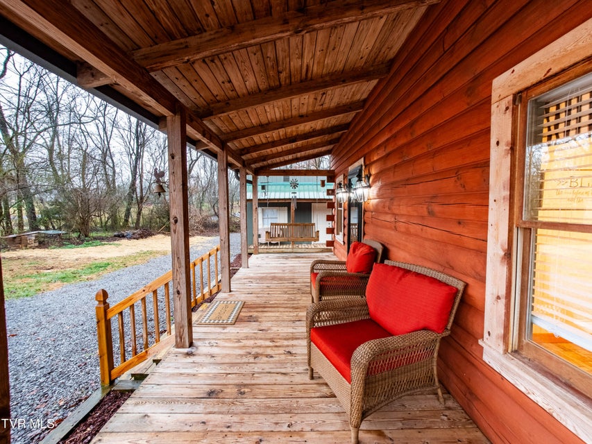 Photo #5: 261 Eedmont Court