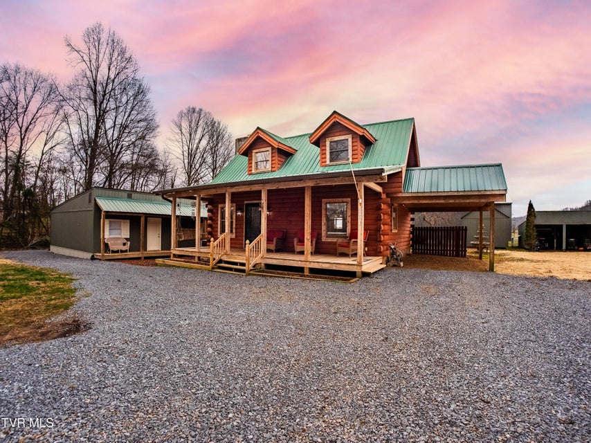 Photo #4: 261 Eedmont Court