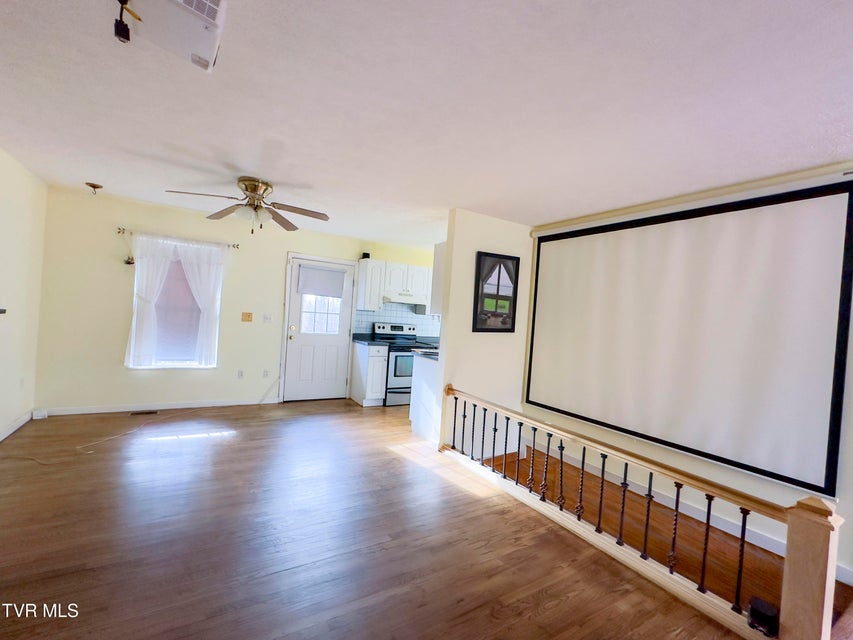 Photo #6: 978 Beechwood Drive