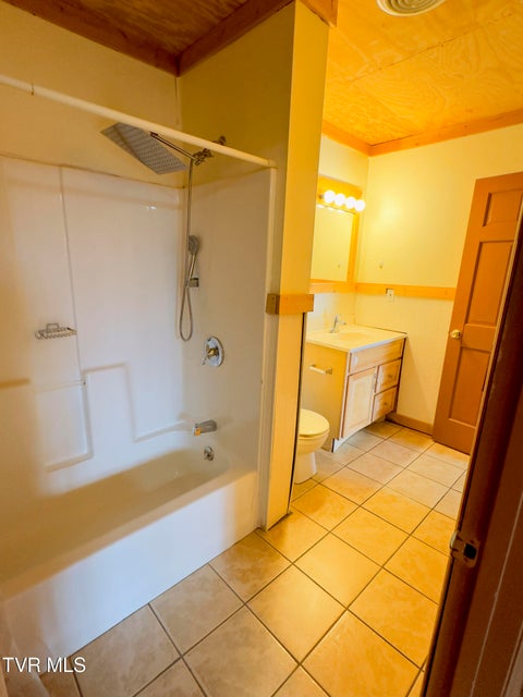 Photo #24: 978 Beechwood Drive