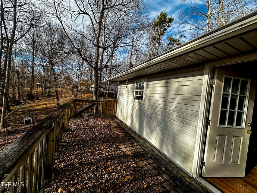 Photo #28: 978 Beechwood Drive