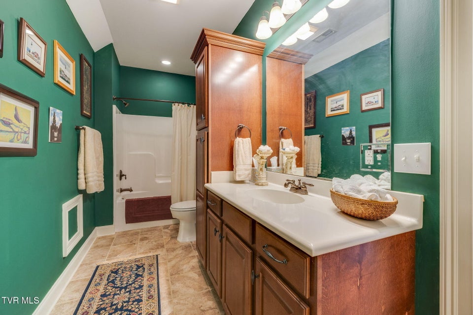 Photo #33: 119 Quail Ridge Way