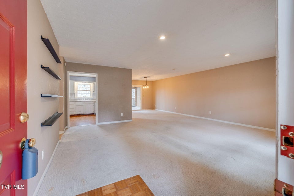 Photo #5: 2809 Oak Cliff Court