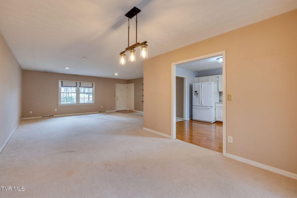 Photo #9: 2809 Oak Cliff Court