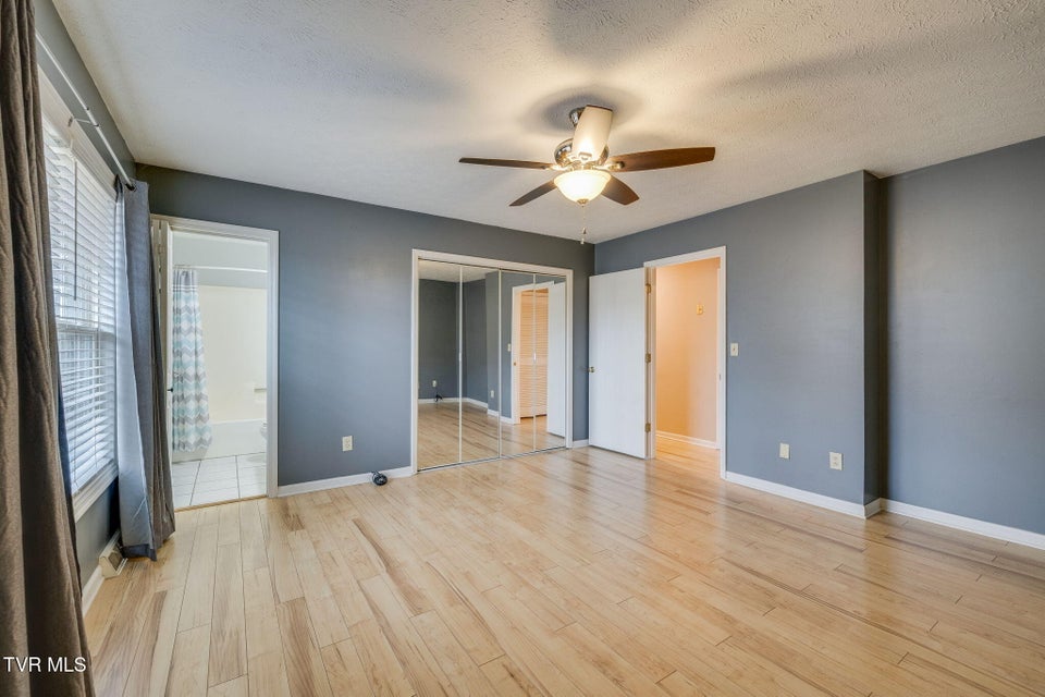 Photo #15: 2809 Oak Cliff Court