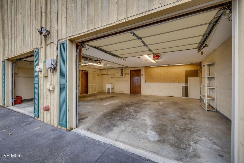 Photo #31: 2809 Oak Cliff Court