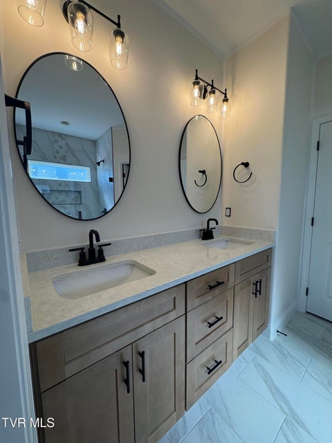 Photo #10: 1136 Hawley Road