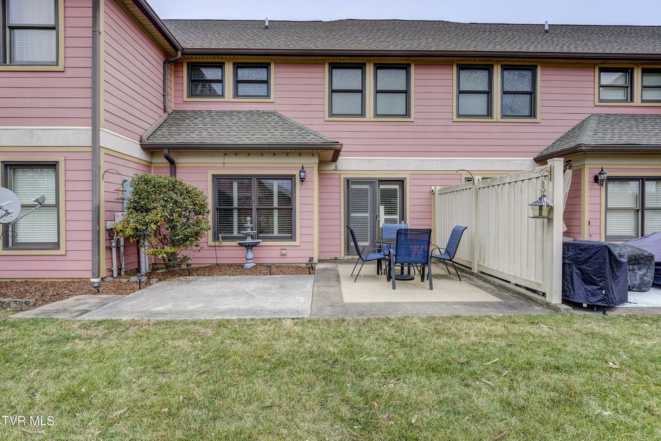 Photo #40: 266 Westshore Pointe 