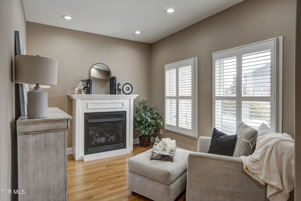 Photo #6: 266 Westshore Pointe 