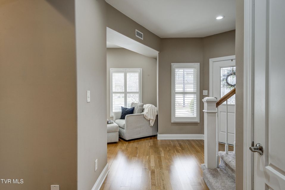 Photo #8: 266 Westshore Pointe 