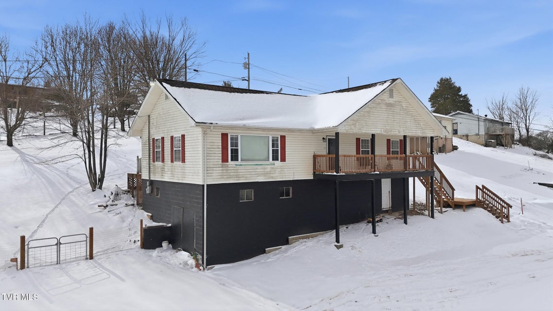 Photo #3: 117 Middle Avenue