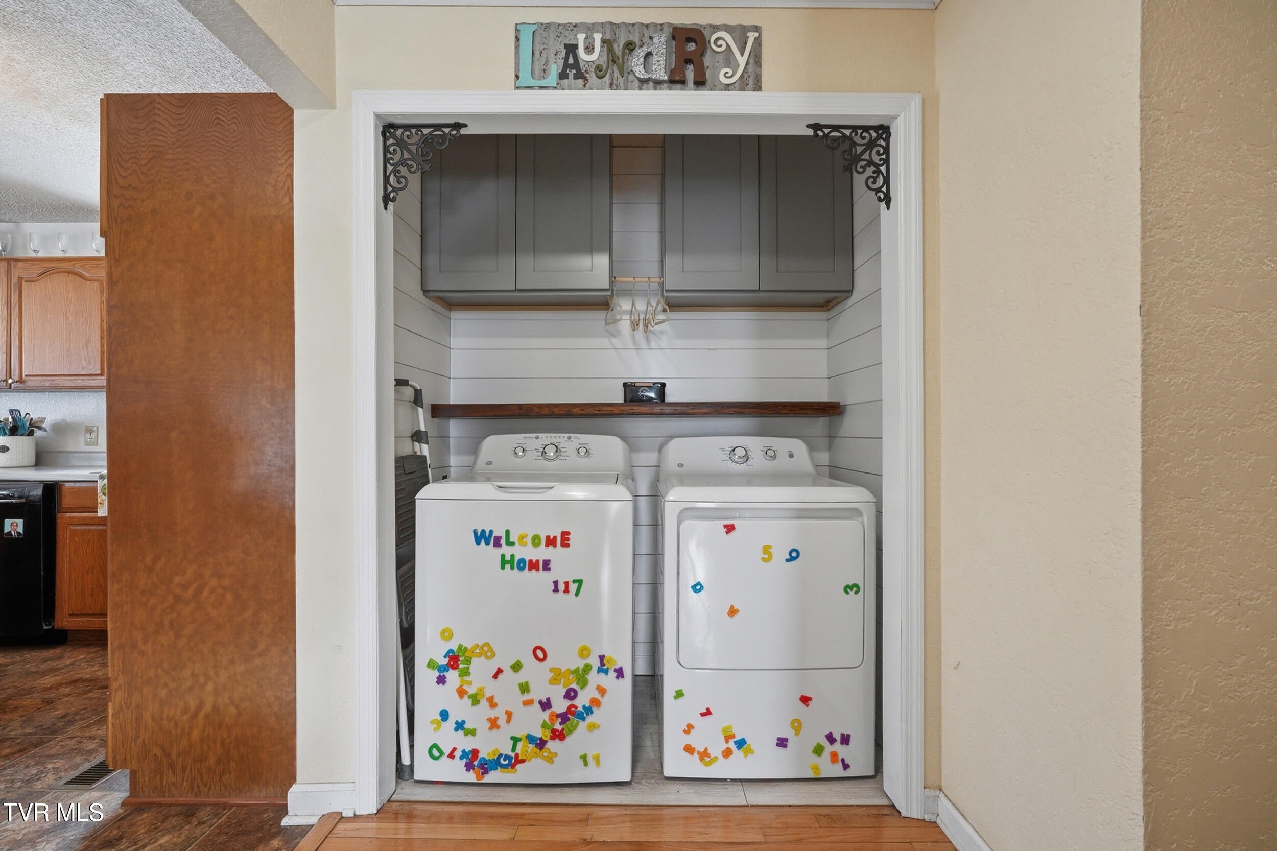 Photo #13: 117 Middle Avenue