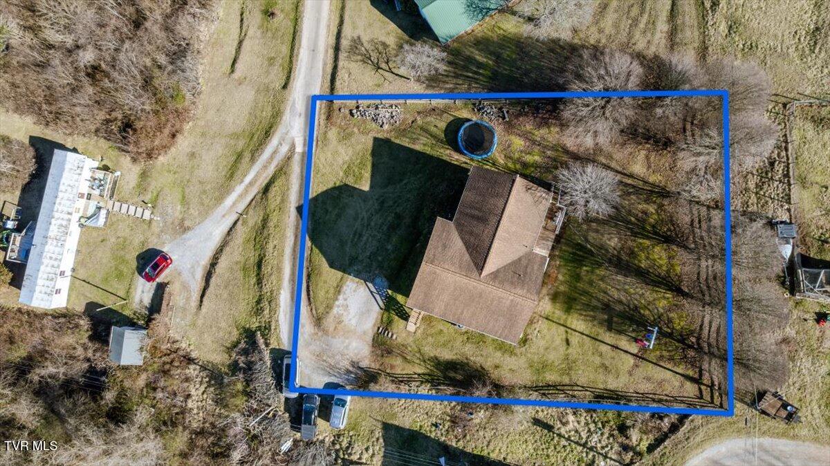 Photo #15: 117 Middle Avenue