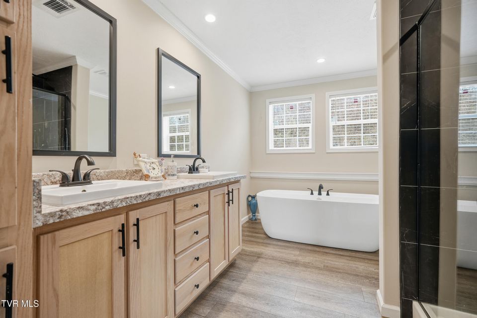 Photo #13: 3679 High Point Road