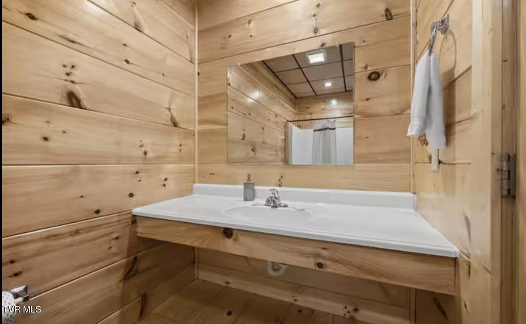 Photo #32: 3204 Choctaw Hill Way