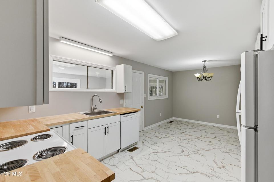 Photo #13: 344 Rockingham Road