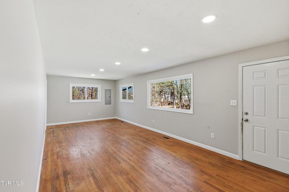 Photo #7: 344 Rockingham Road