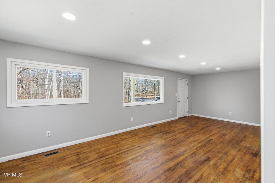 Photo #8: 344 Rockingham Road