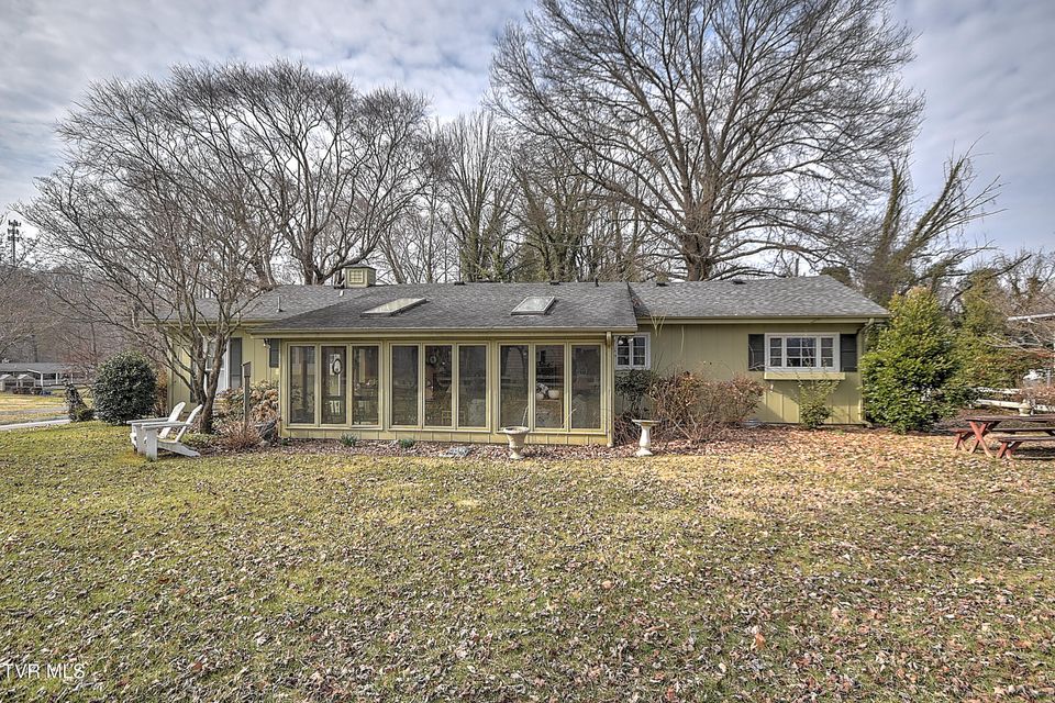 Photo #9: 204 Exeter Lane