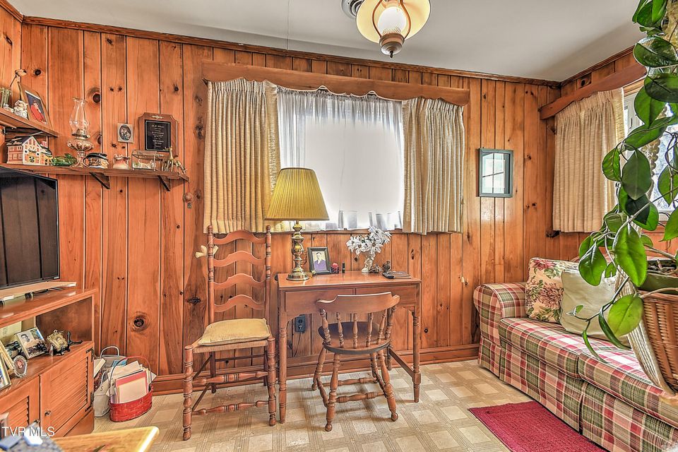 Photo #25: 204 Exeter Lane