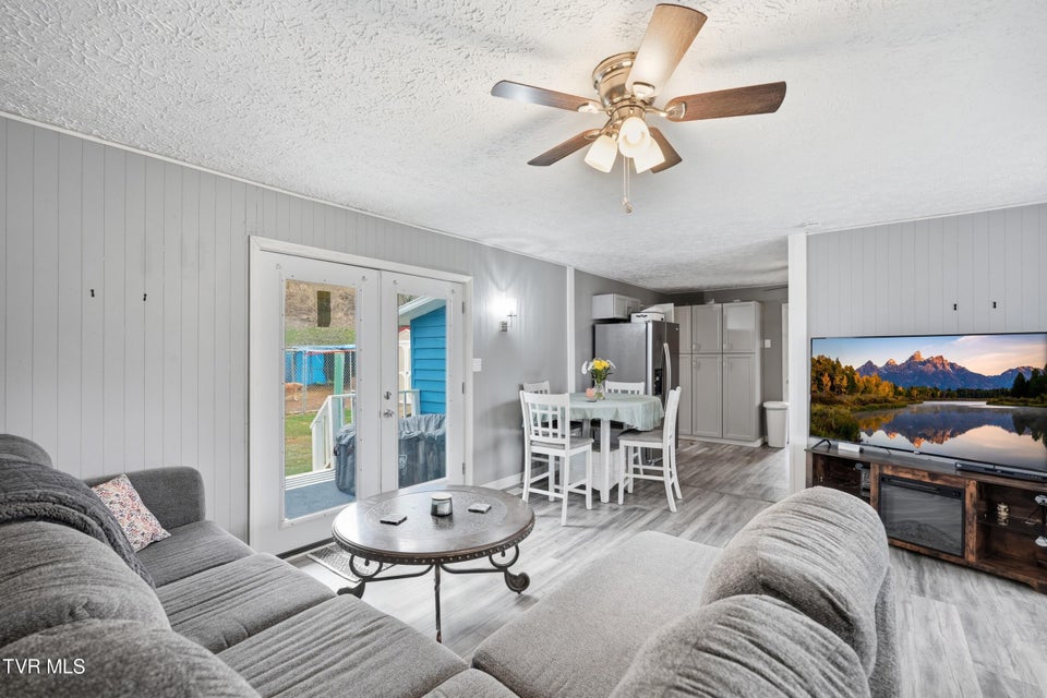 Photo #8: 10955 Middle Wallens Creek Road