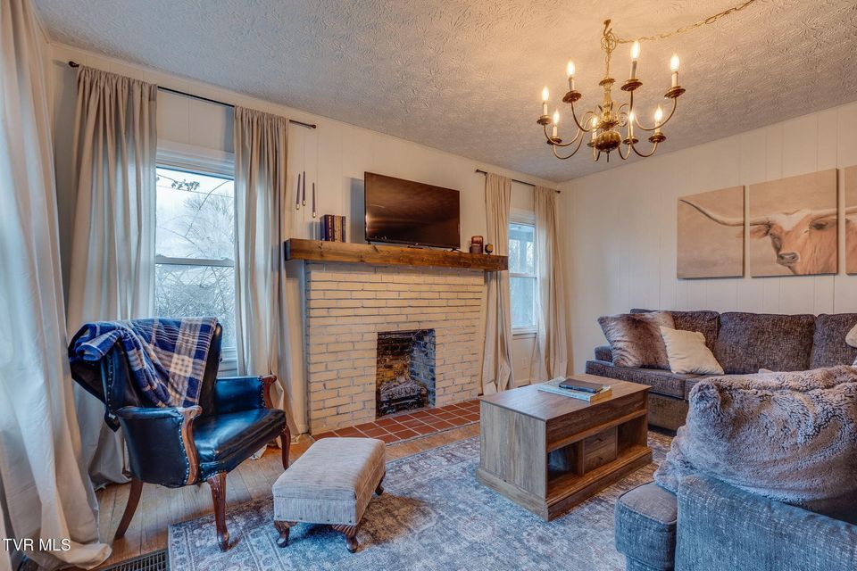 Photo #7: 1802 Washington Avenue