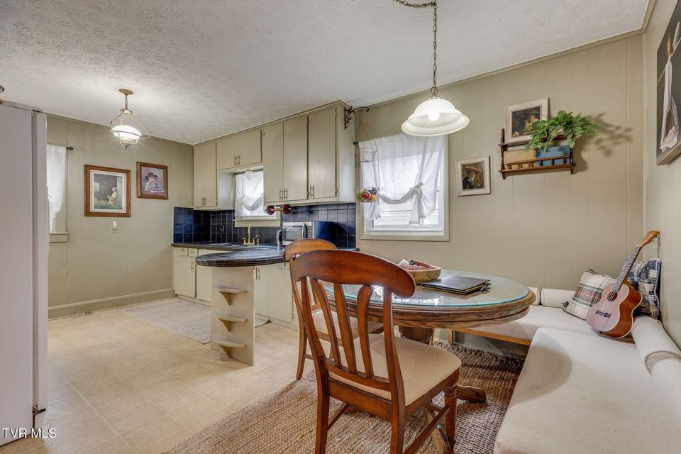 Photo #31: 1802 Washington Avenue