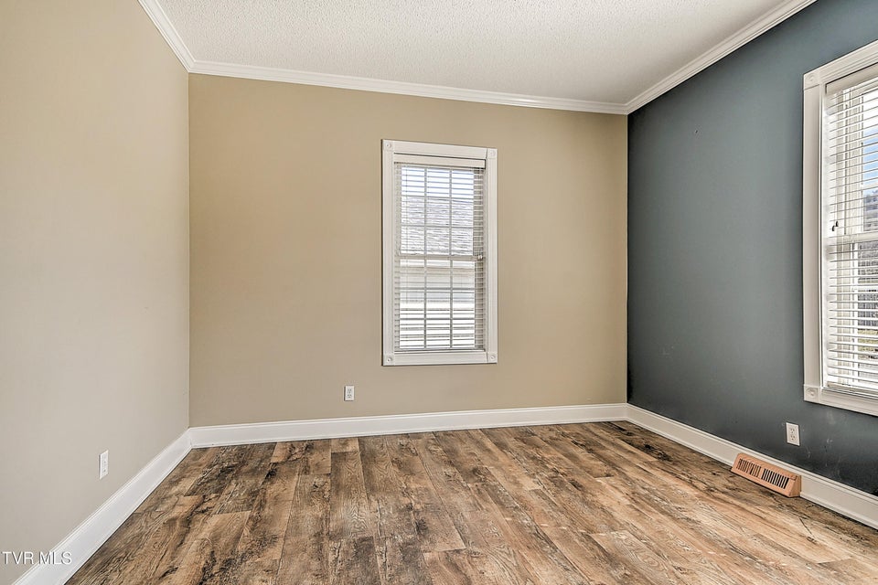 Photo #9: 429 Love Street