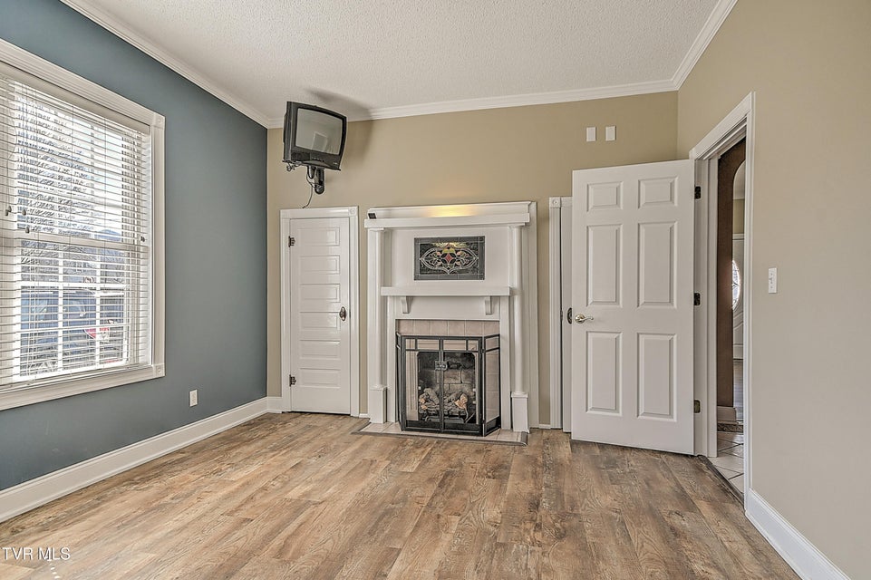 Photo #10: 429 Love Street