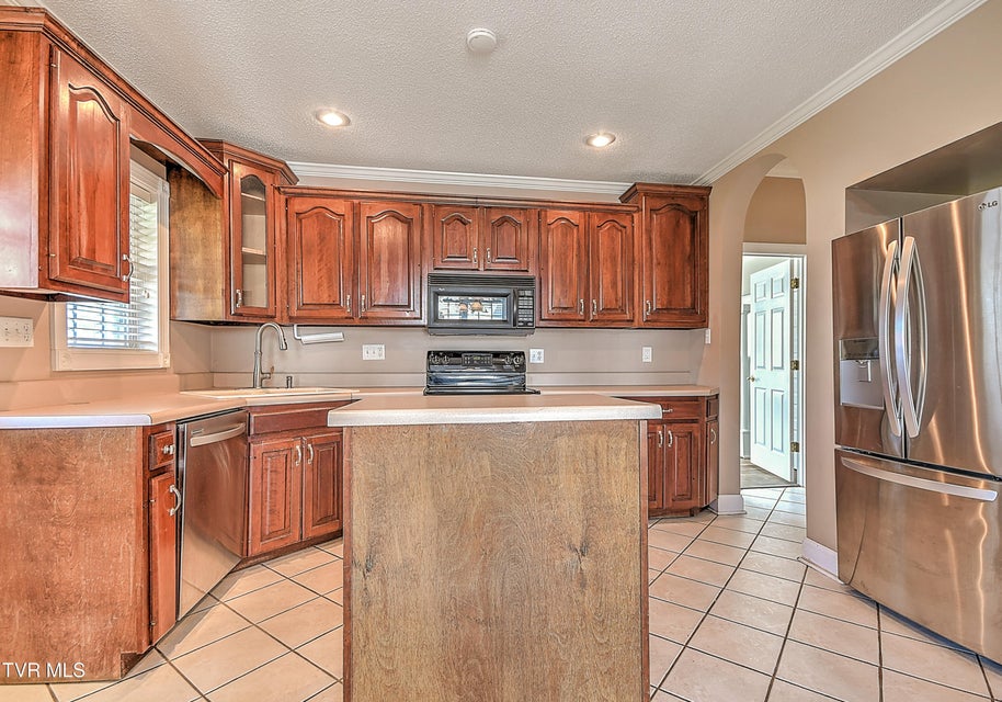 Photo #12: 429 Love Street